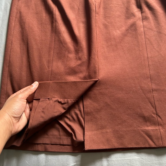 Brown Chic Pencil Skirt - Picture 4 of 9